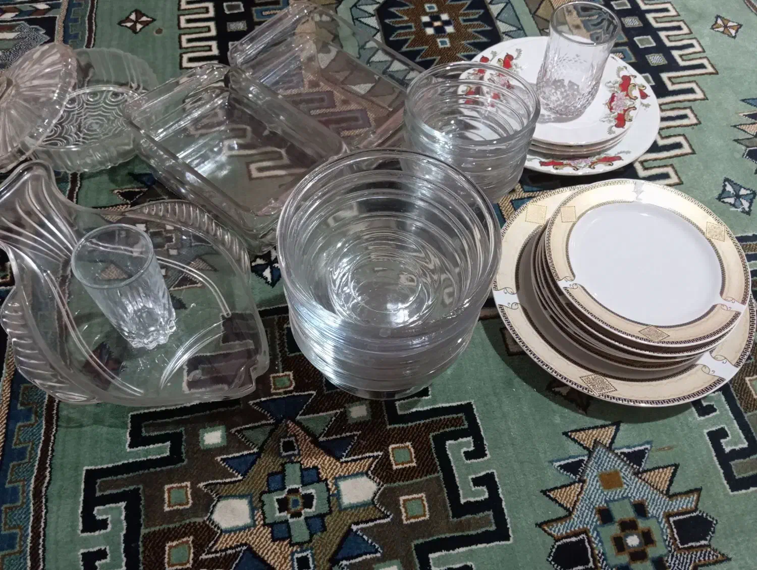 ظرف کریستال و چینی|ظروف سرو و پذیرایی|دزفول, |دیوار