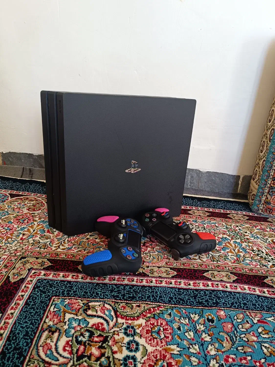 PS4 PRO 1TB|کنسول، بازی ویدئویی و آنلاین|همدان, |دیوار