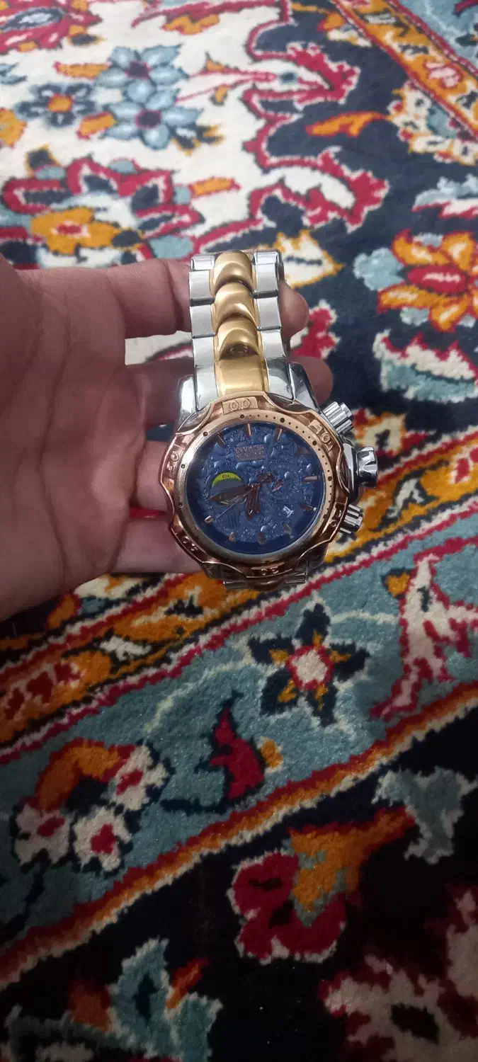 ساعت اینوکتا|ساعت|میان ولایت, |دیوار