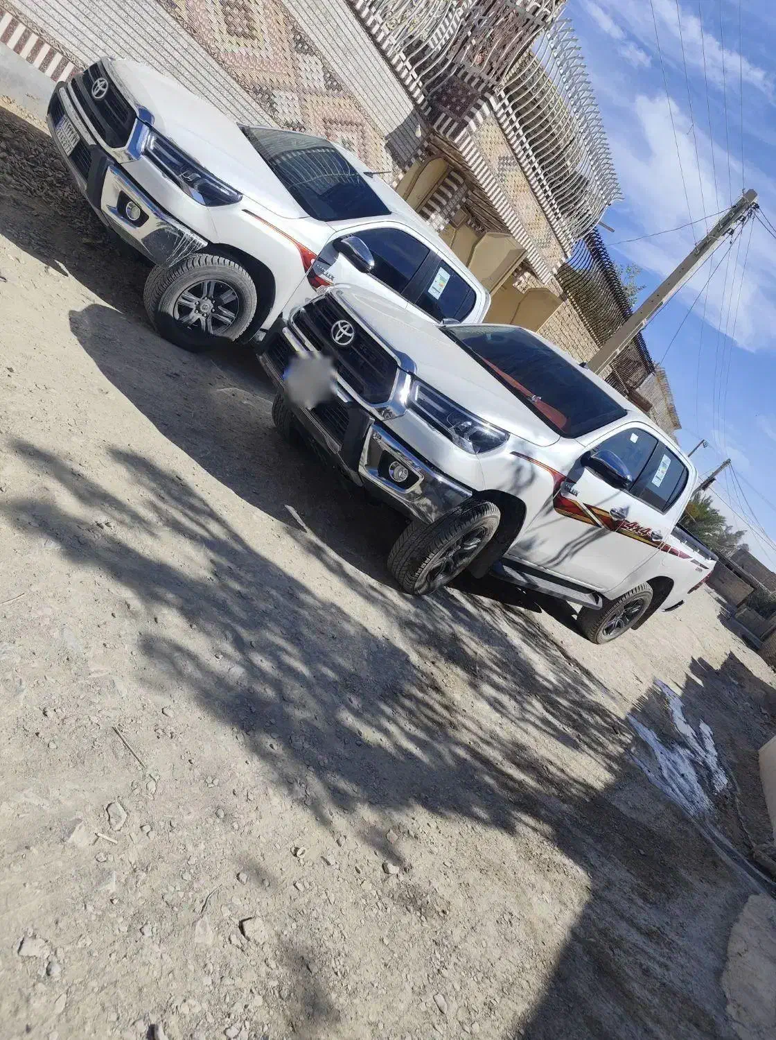 فروش تویوتا هایلوکس دوکابین دنده نقدی وشرایطی|خودرو سواری و وانت|سراوان, |دیوار