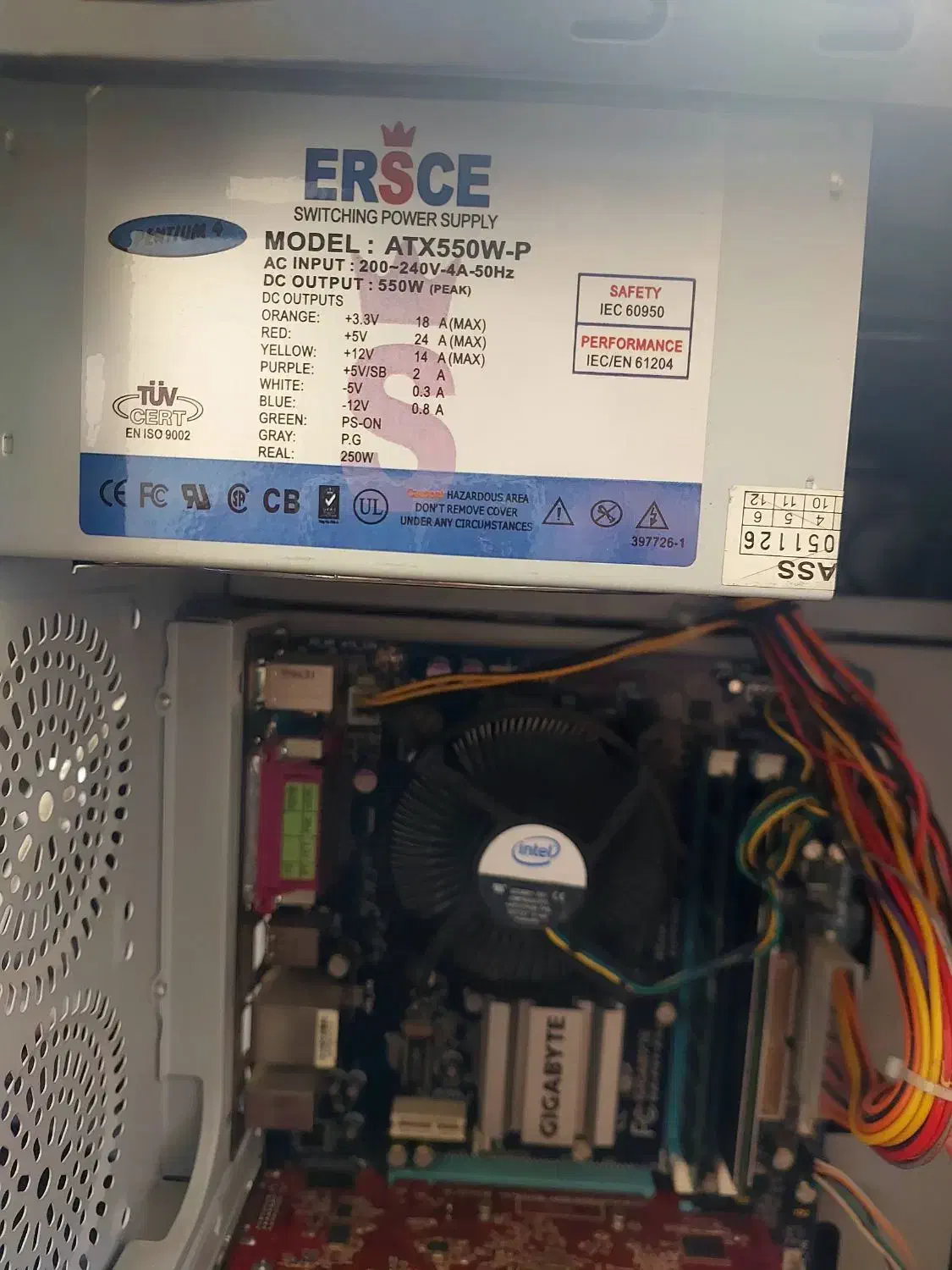 کیس کامپیوتر بدونه هارد|رایانه رومیزی|اراک, |دیوار