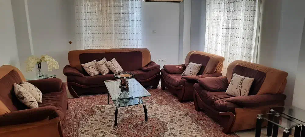 مبل  به همراه میز وسط و سه عدد میز عسلی|مبلمان خانگی و میز عسلی|نوشهر, |دیوار