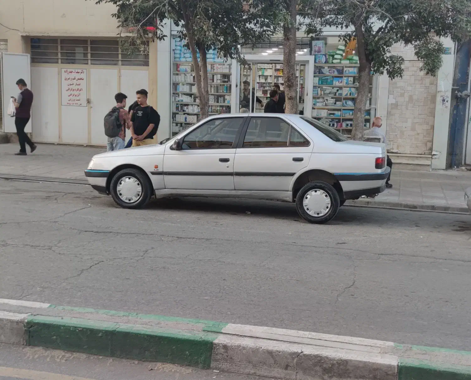 پژو ۴۰۵|خودرو سواری و وانت|کاشان, زیدی|دیوار