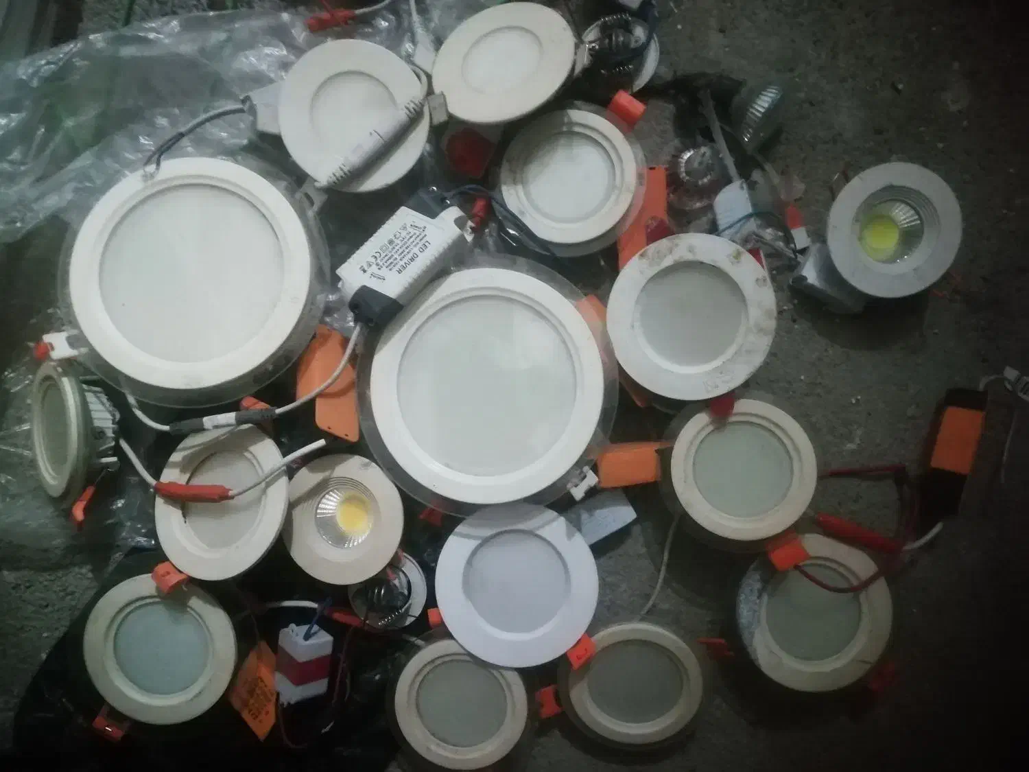 هالوژن سقفی نونو کم مصرف|لامپ و چراغ|تربت جام, المهدی|دیوار