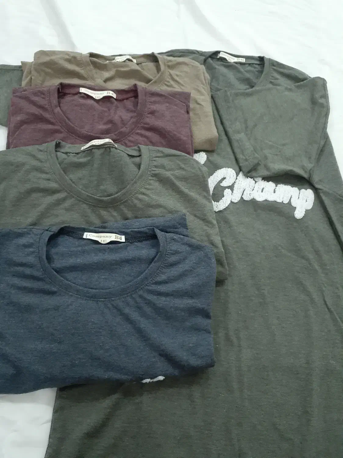 تیشرت|لباس|رشت, پیرسرا|دیوار