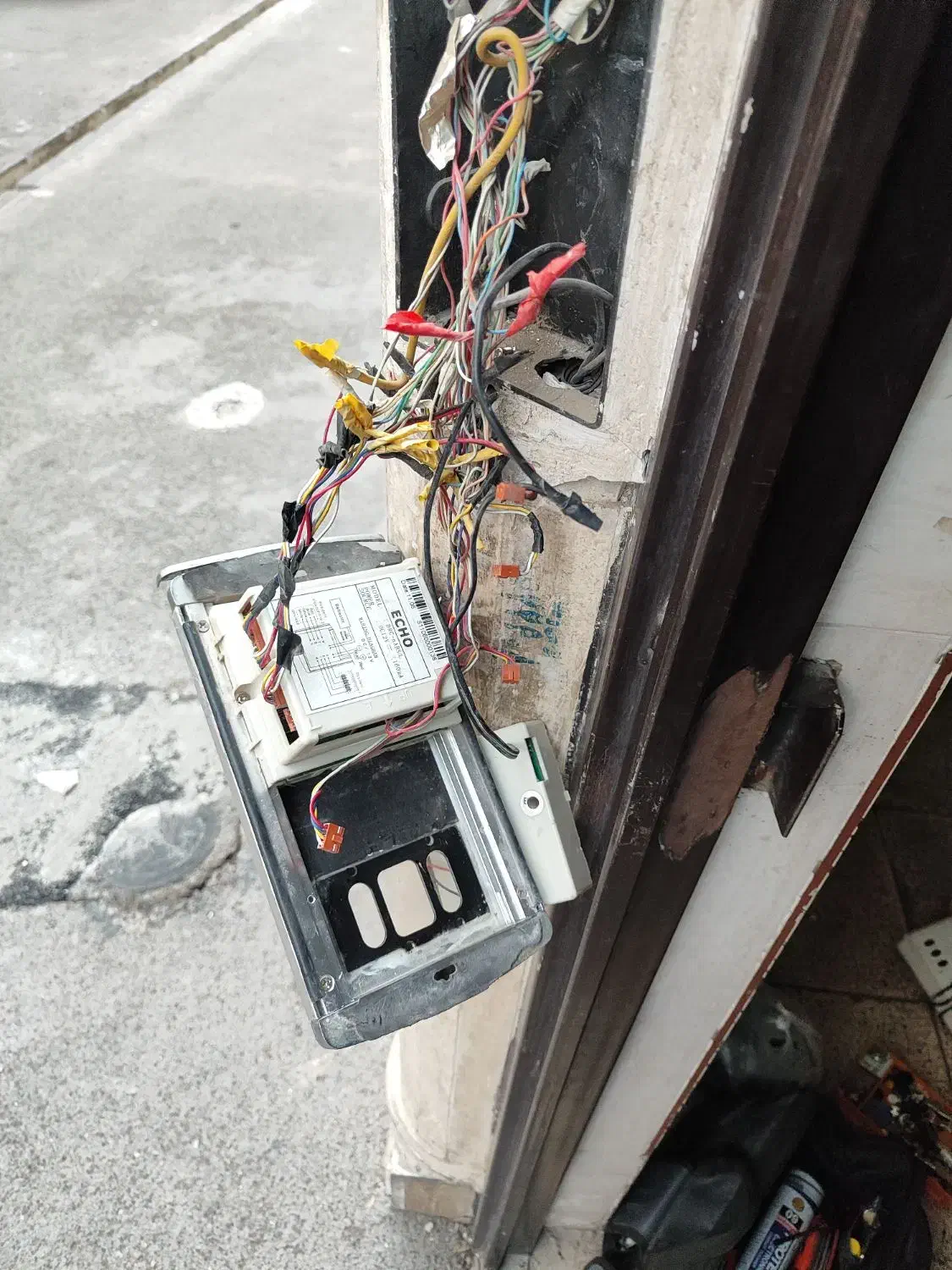 نصب و تعمیر ایفون صوتی و تصویری|خدمات پیشه و مهارت|تهران, شهرک شریعتی|دیوار