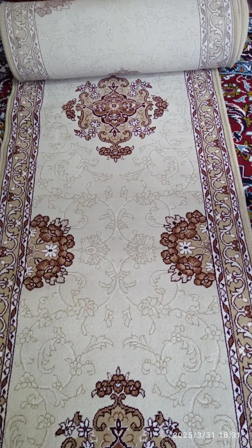 کناره ماشینی تمیز درحدنو کمتر استفاده شده|فرش|ماکو, |دیوار