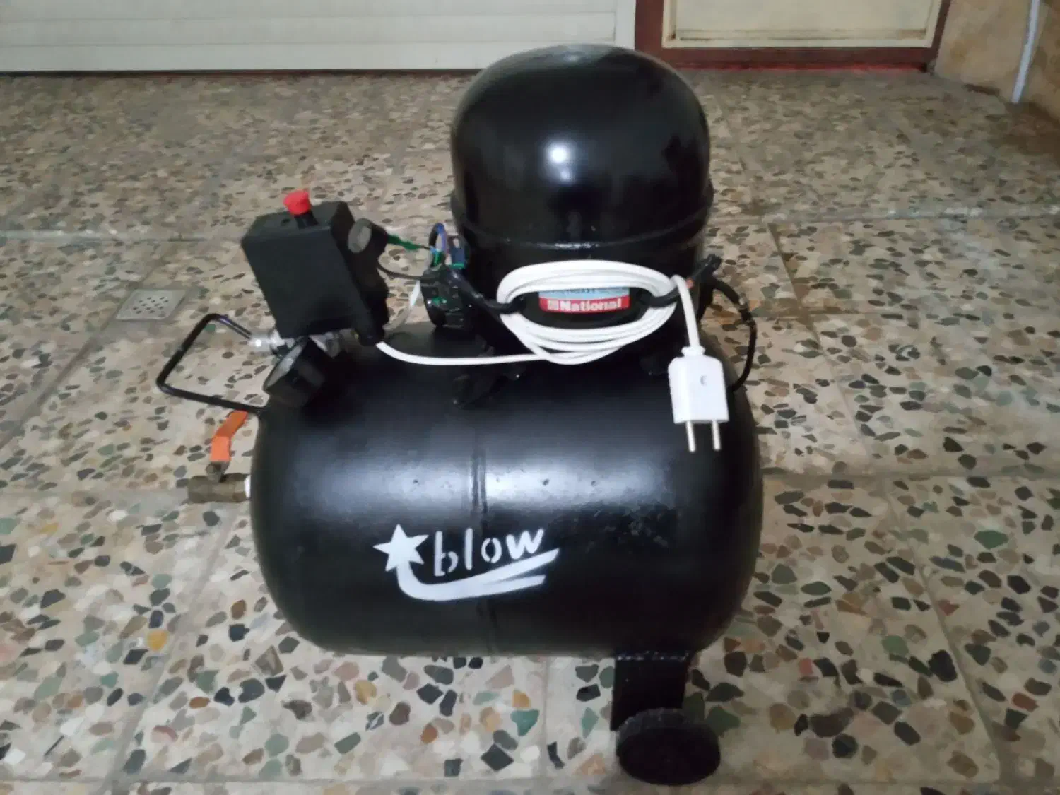 پمپ باد کوبلینک|ماشین‌آلات صنعتی|رشت, معلولین|دیوار