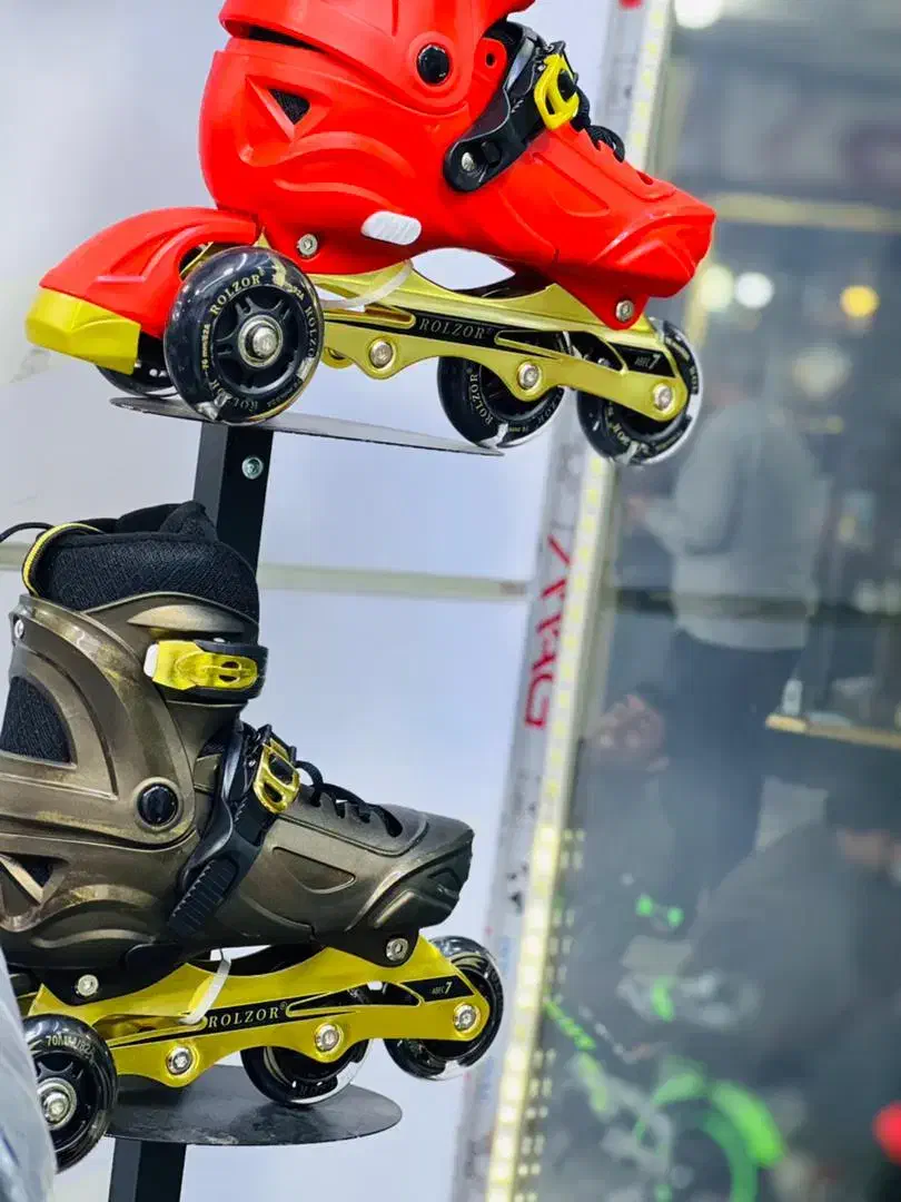 کفش اسکیت|دوچرخه، اسکیت، اسکوتر|قائن, |دیوار