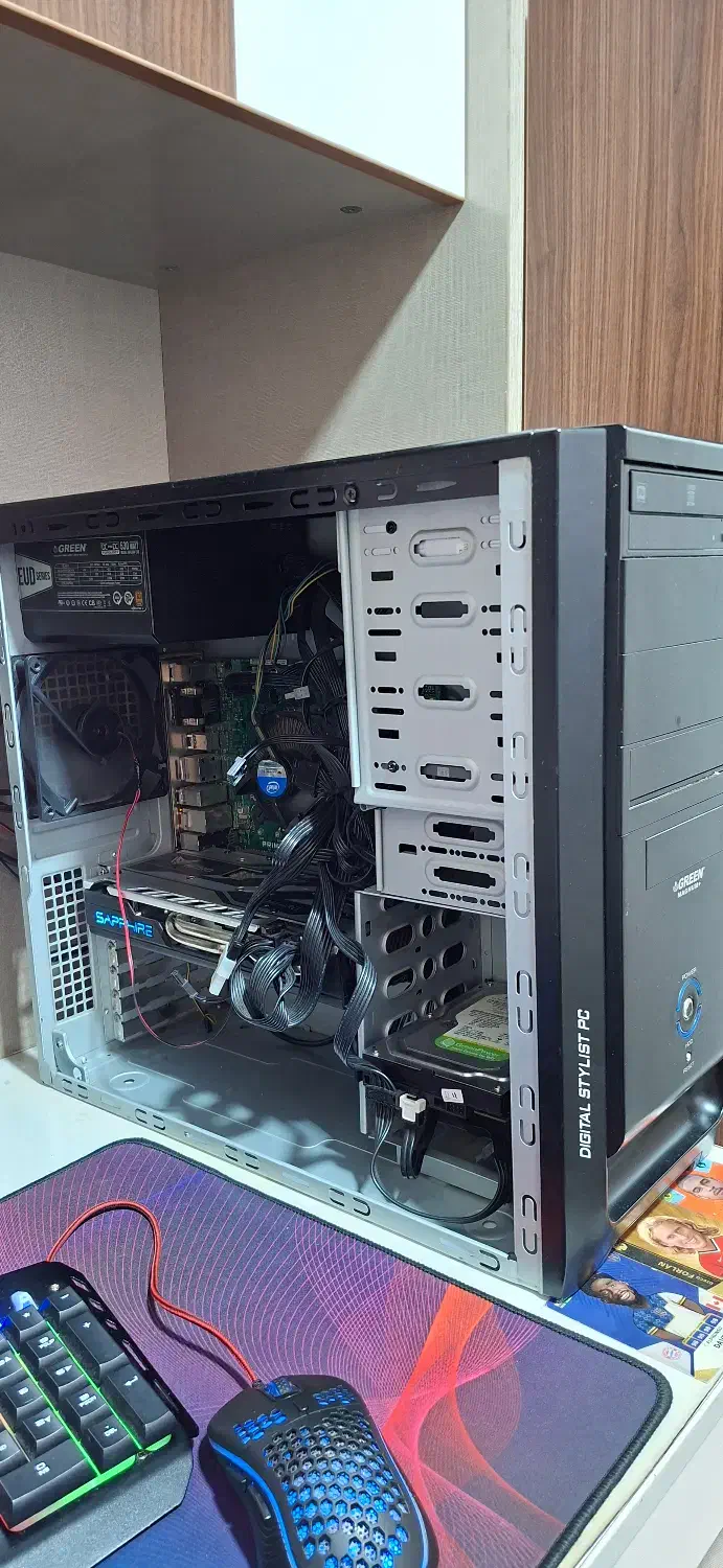 کامپیوتر میان رده گیمینگ|رایانه رومیزی|شبستر, |دیوار