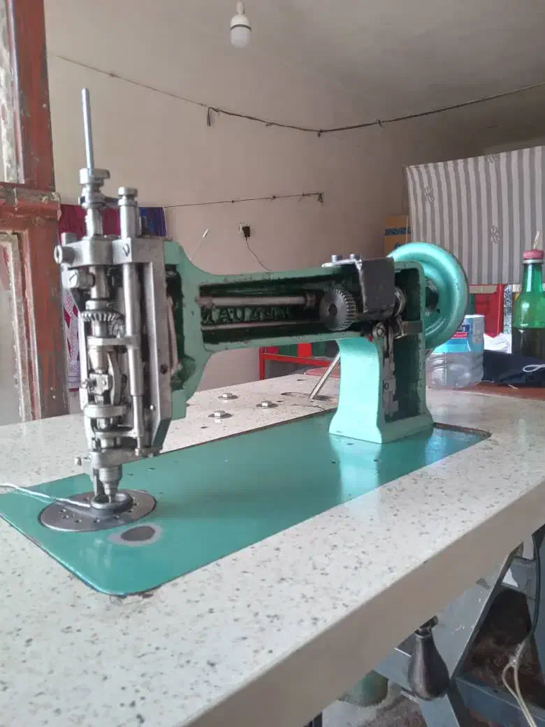 چرخ سیاه سفید تمیز|چرخ خیاطی و ریسندگی|سرباز, |دیوار