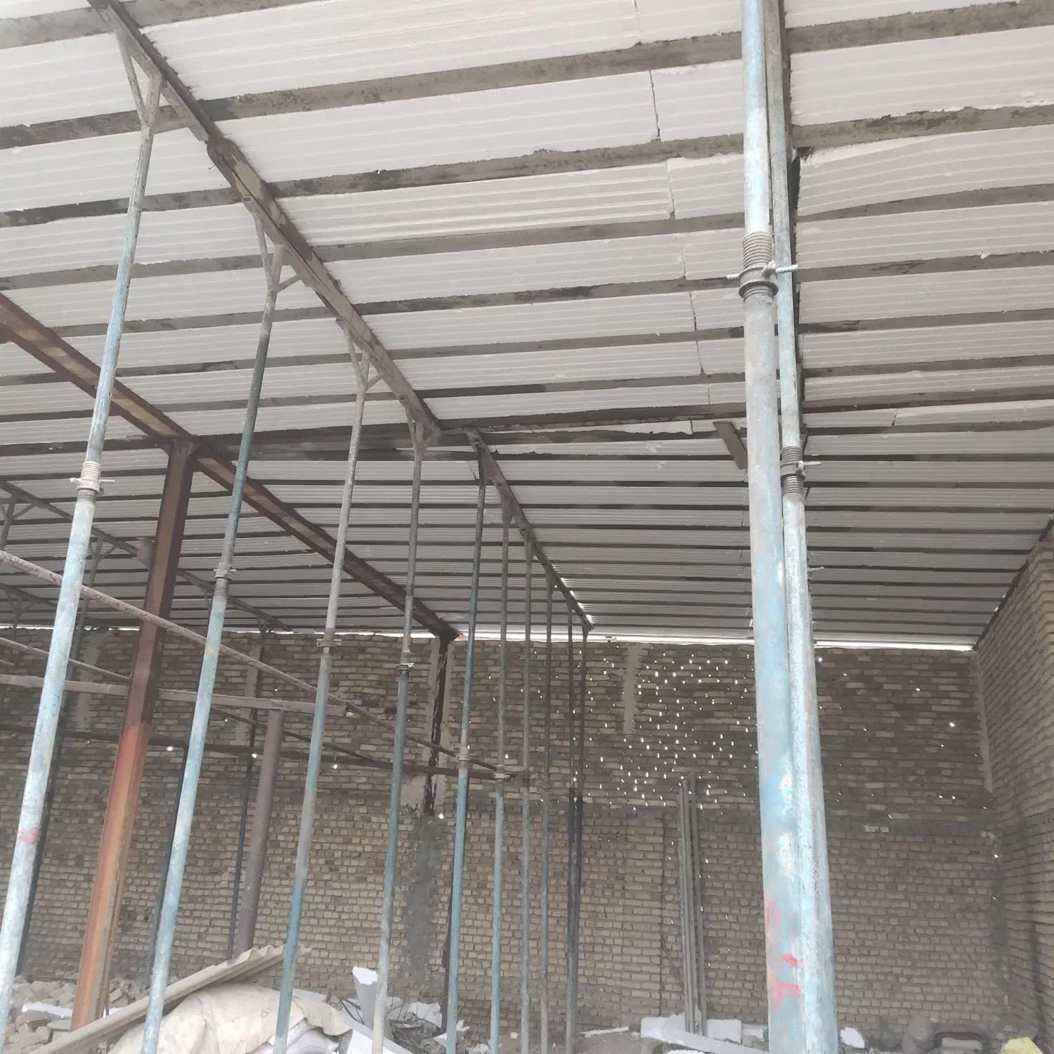 اجرای سقف و اسکلت فلزی و فونداسیون|خدمات پیشه و مهارت|ورامین, ورامین|دیوار