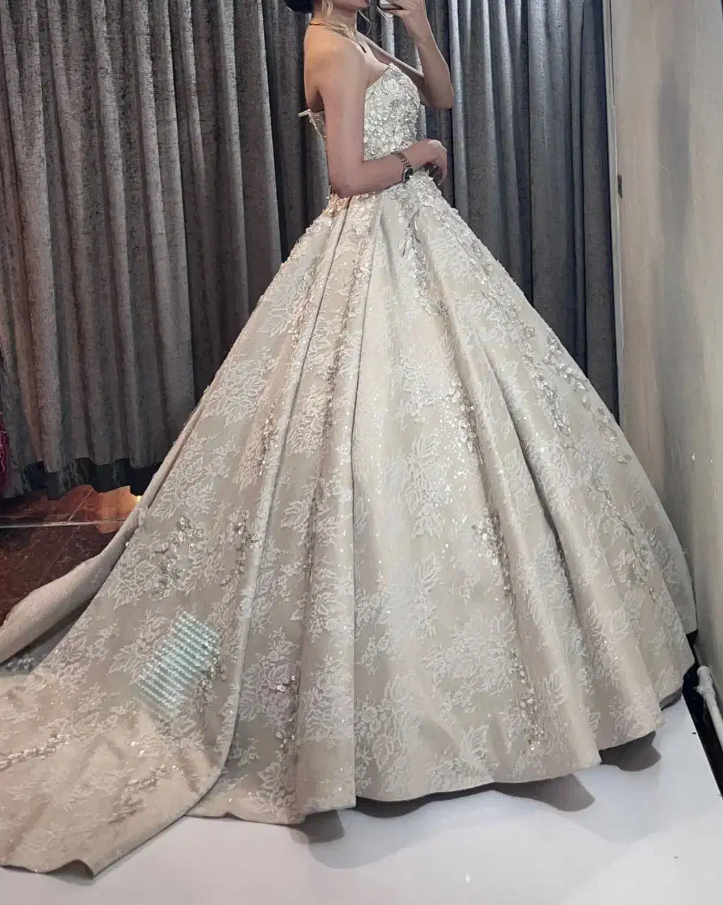 پیراهن عروس و محضر وعقدی|لباس|مشهد, سجاد شهر|دیوار