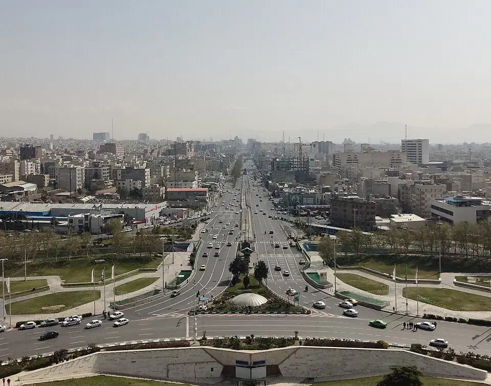 ملک تجاری بر خیابان آزادی قلب تپنده تهران معاوضه|فروش مغازه و غرفه|تهران, جیحون|دیوار