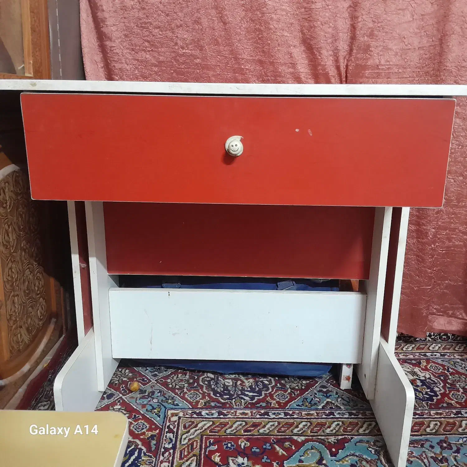 میز وصندلی|میز تحریر و کامپیوتر|زهک, |دیوار