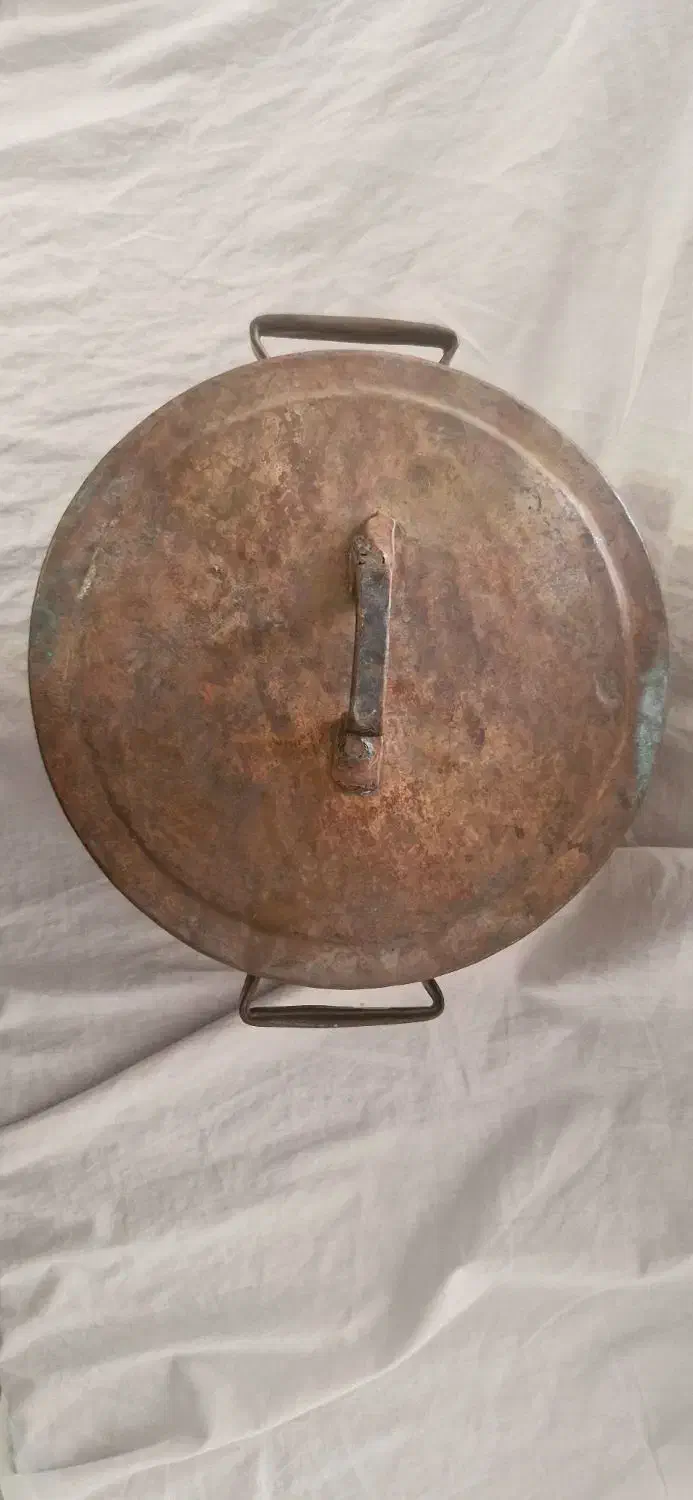 دیگ چه مسی قدیمی|کلکسیون اشیاء عتیقه|نجف‌آباد, طالقانی|دیوار