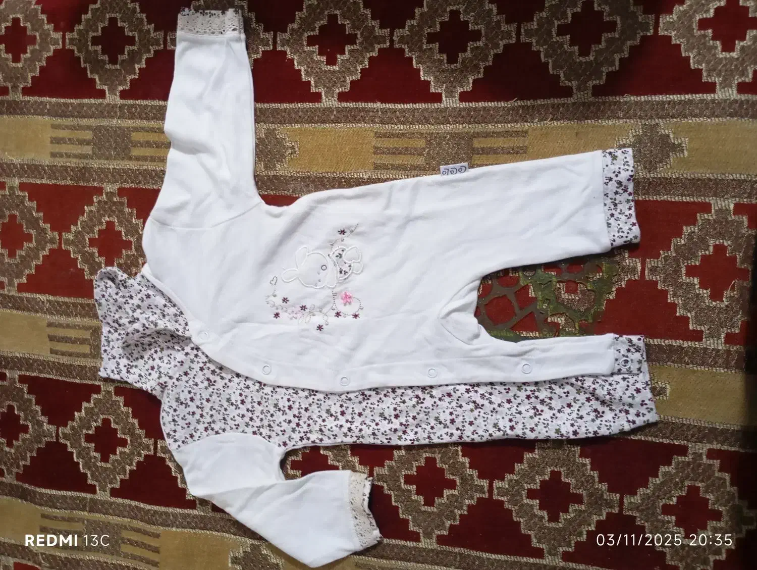 سرهمی نوزاد|کفش و لباس بچه|ساری, |دیوار