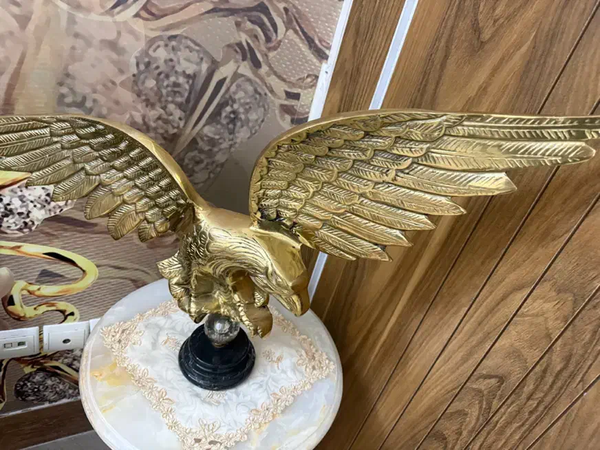 عقاب برنجی|مجسمه، تندیس، ماکت|اراک, |دیوار