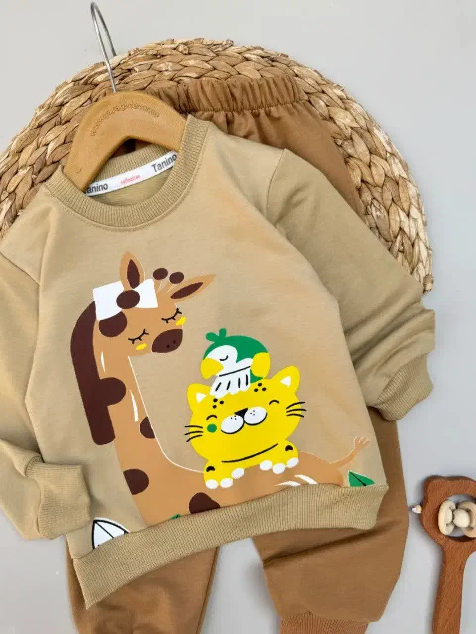 بلوزشلوار جذاب|کفش و لباس بچه|شیدا, |دیوار