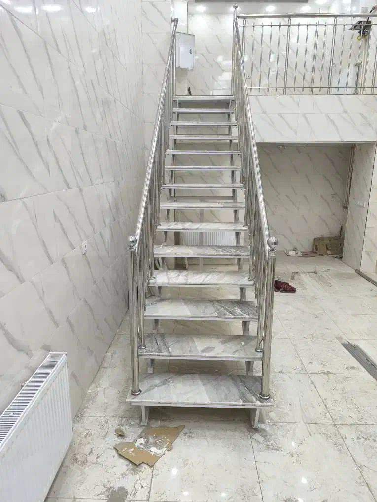 پله آهنی|مصالح و تجهیزات ساختمان|همدان, |دیوار