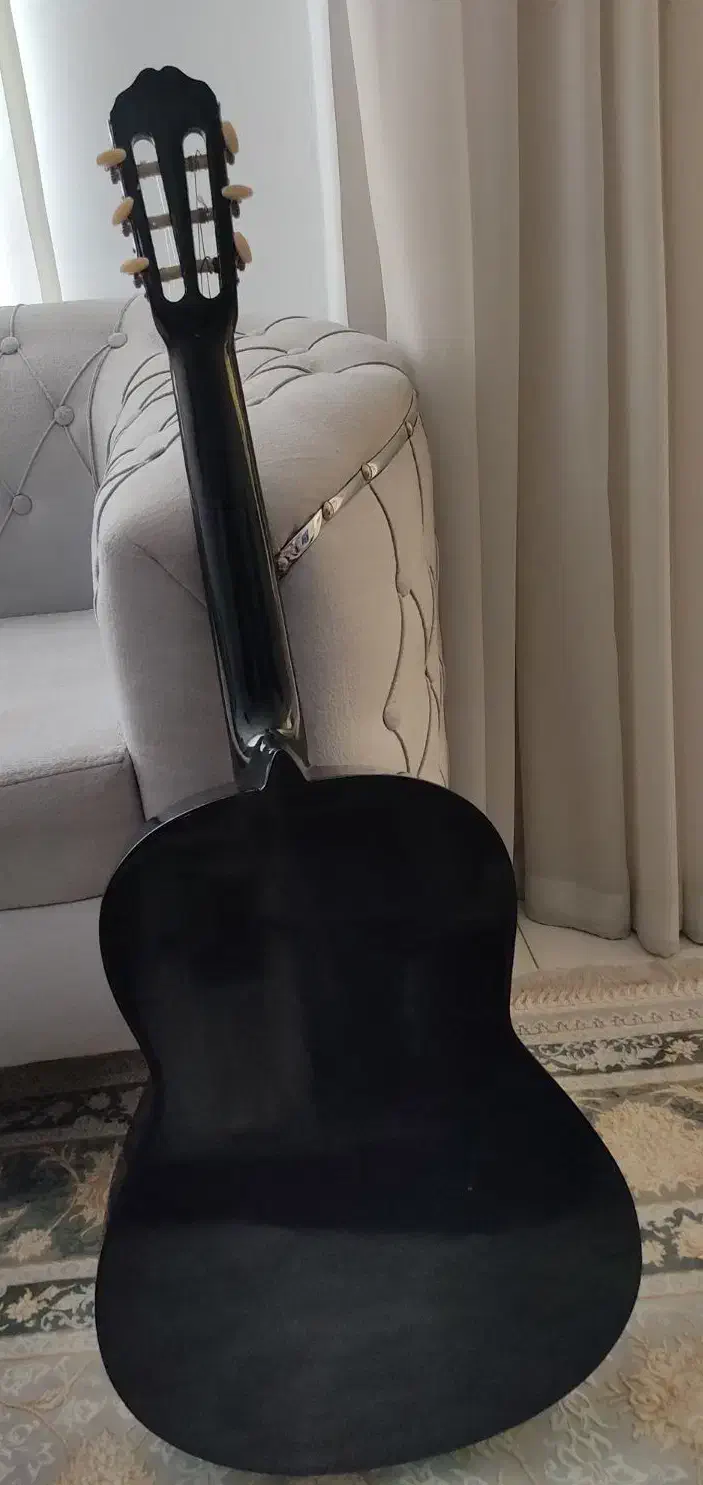 گیتار|گیتار، بیس، امپلیفایر|ری, شهادت|دیوار