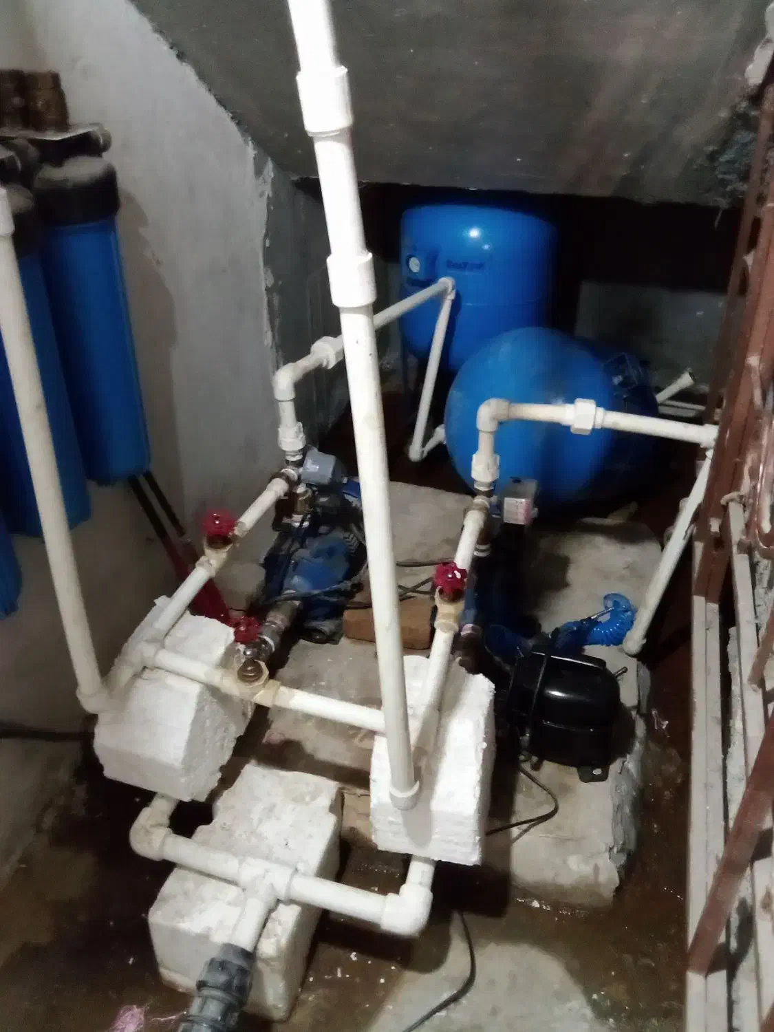 تعمیر پمپ آب و منبع انبساط|خدمات پیشه و مهارت|پرند, فاز ۴|دیوار