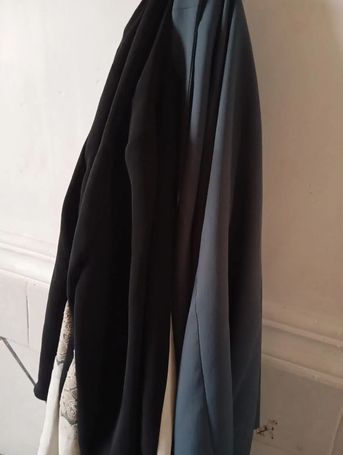 دو عدد مانتو در حد نو خیلی کم استفاده شدن|لباس|ایذه, |دیوار