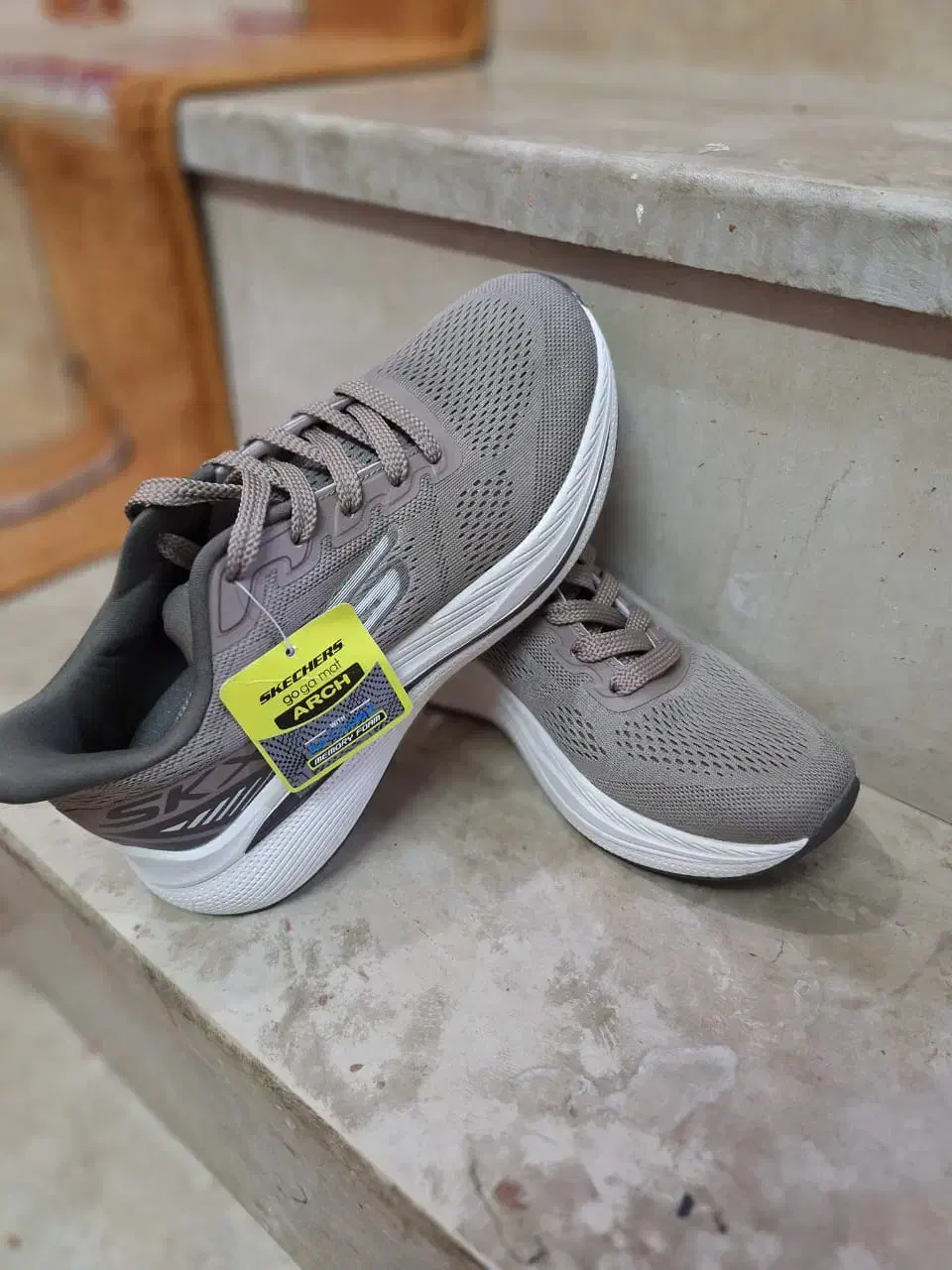 فروش کفش اسکیچرز|کیف، کفش، کمربند|فسا, |دیوار