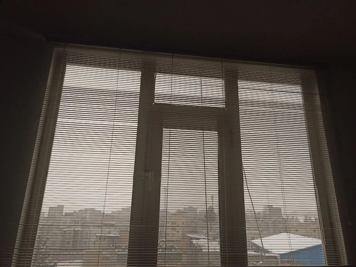 پرده کرکره ای تمیز سالم|پرده، رانر، رومیزی|بجنورد, |دیوار