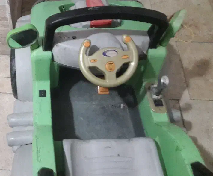 ماشین شارژی|اسباب‌بازی بچه|قم, دوبرادر|دیوار