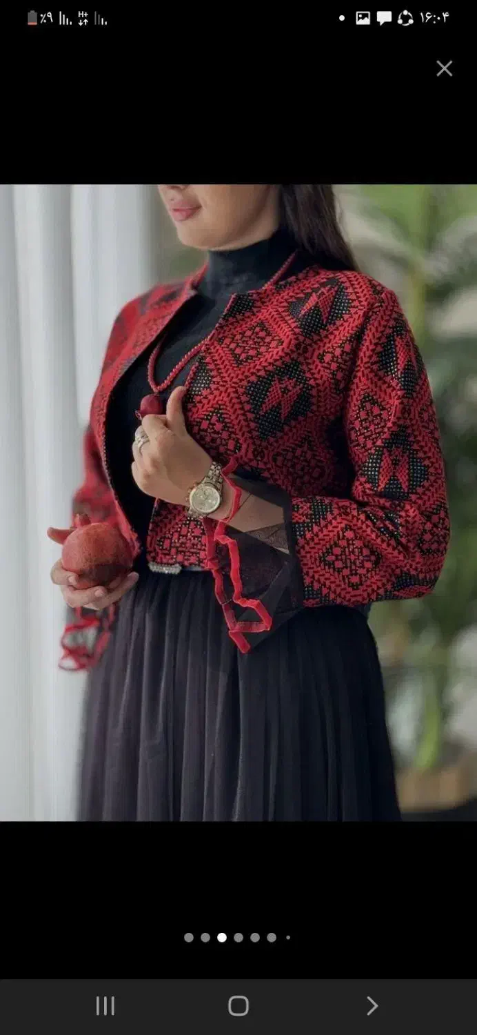 کت یلدای|لباس|رباط‌کریم, مسکن مهر آبشناسان|دیوار