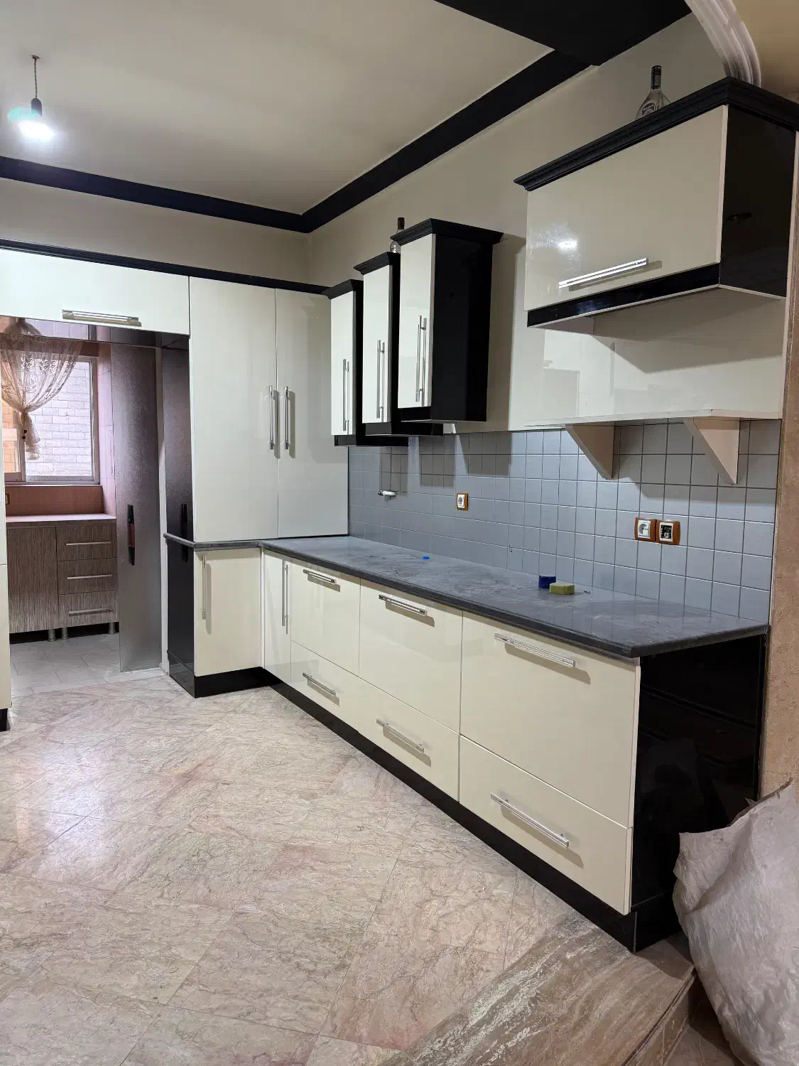 واحد۲۰۰متری ساحلی۳خواب تک واحدی محمودآباد|اجارهٔ آپارتمان|محمودآباد, |دیوار