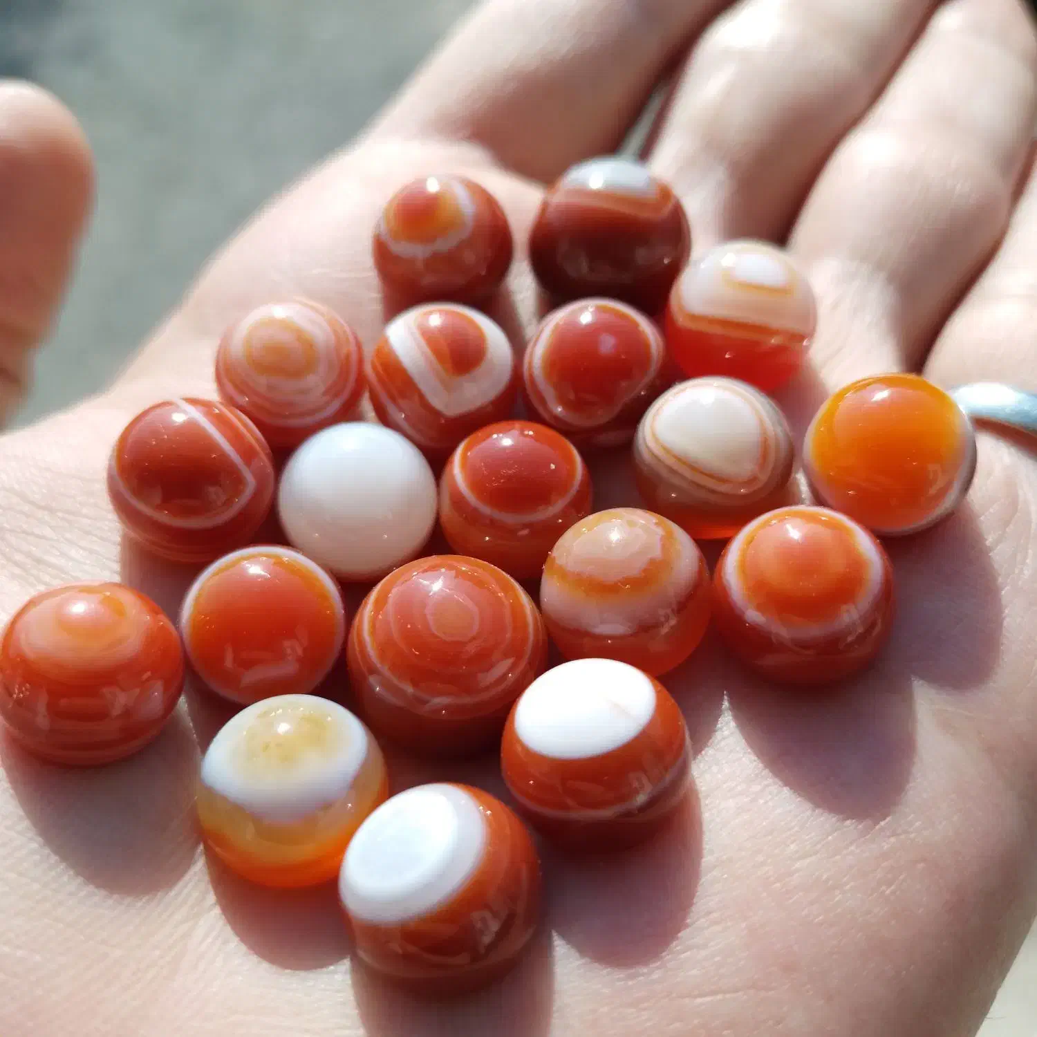 سنگ های کهنه سه پوست|کلکسیون اشیاء عتیقه|مشکین‌دشت, |دیوار