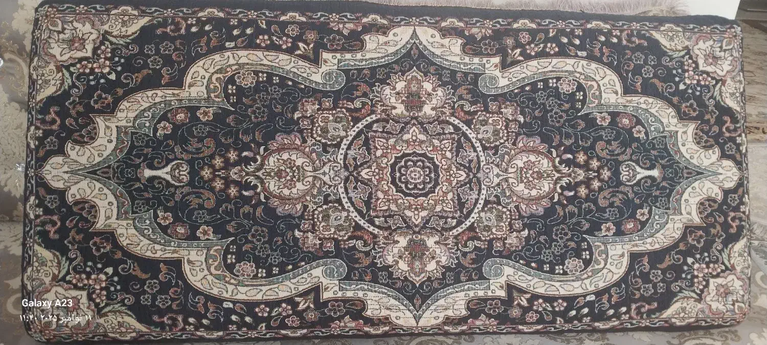 دو جفت پشتی|پشتی|نجف‌آباد, یزدانشهر|دیوار