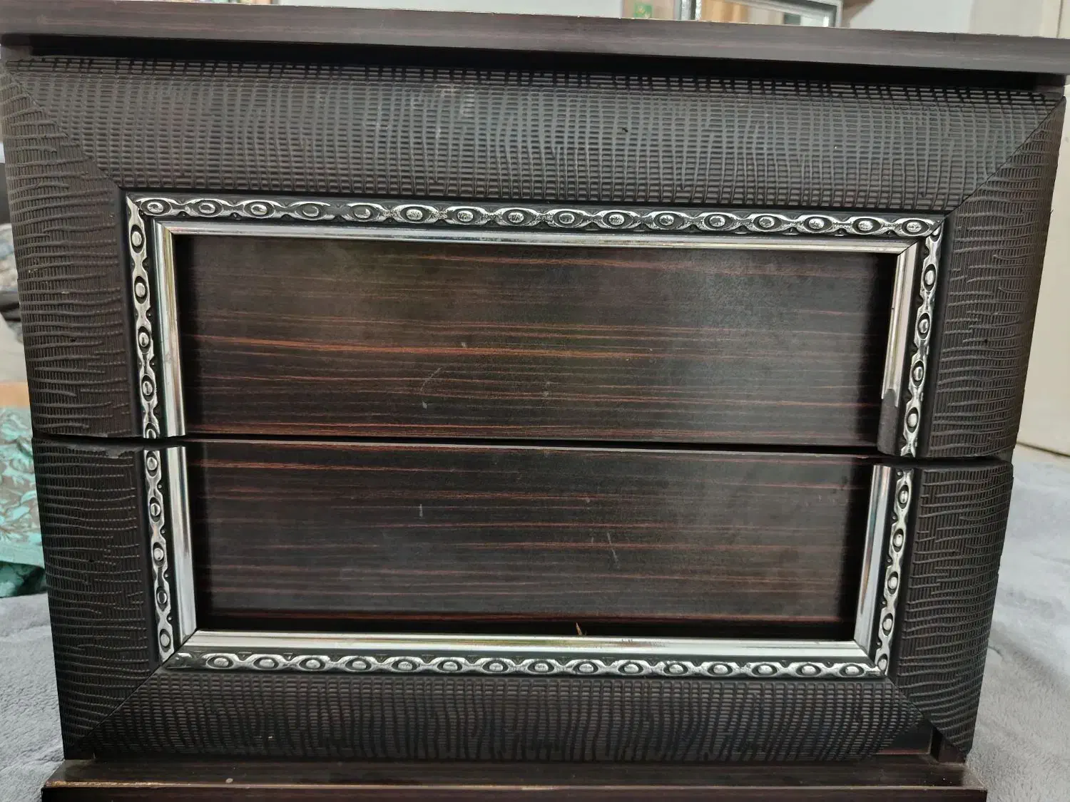 پاتختی|جاکفشی، کمد، دراور|خرمآباد, |دیوار