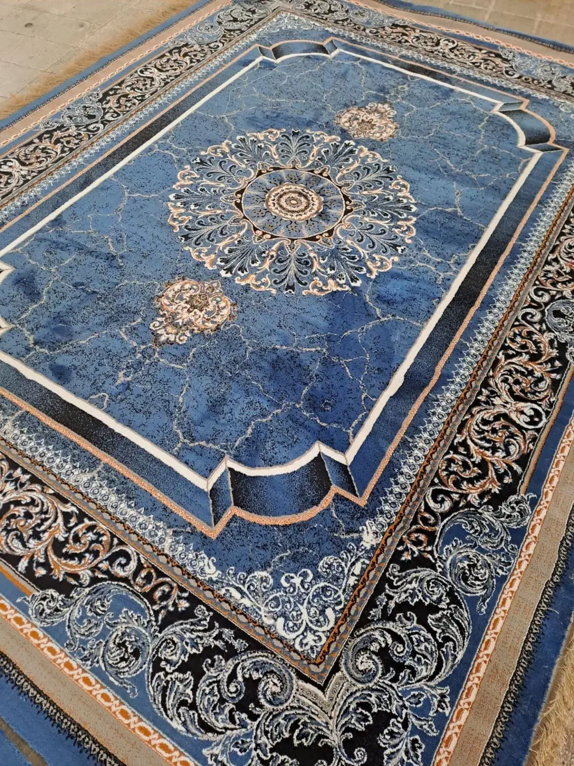 فرش حاج امیر(شفق)|فرش|خوی, |دیوار