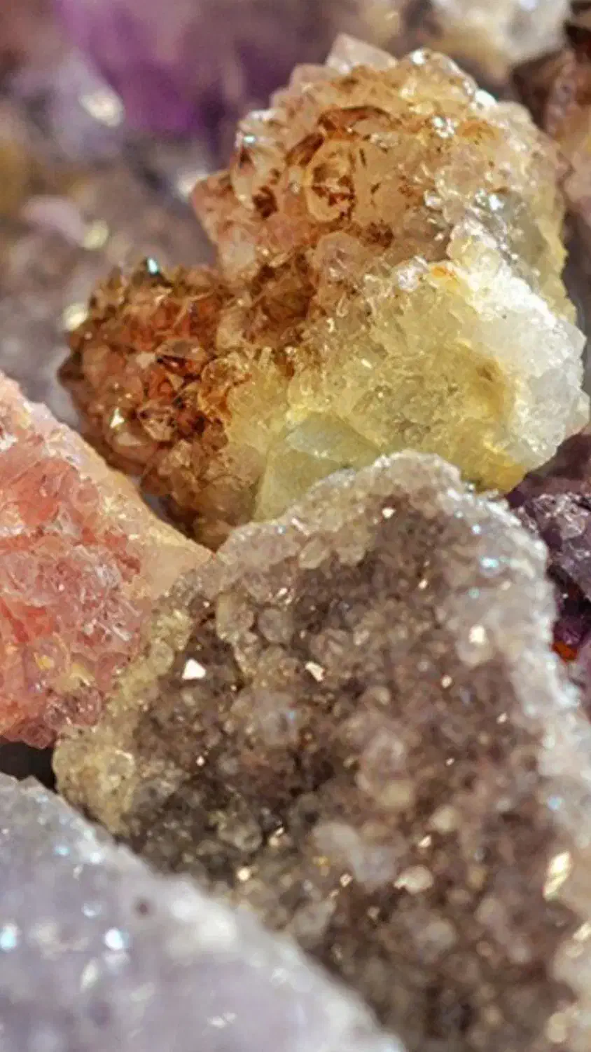 سنگهای قیمتی|کلکسیون اشیاء عتیقه|رزن, |دیوار