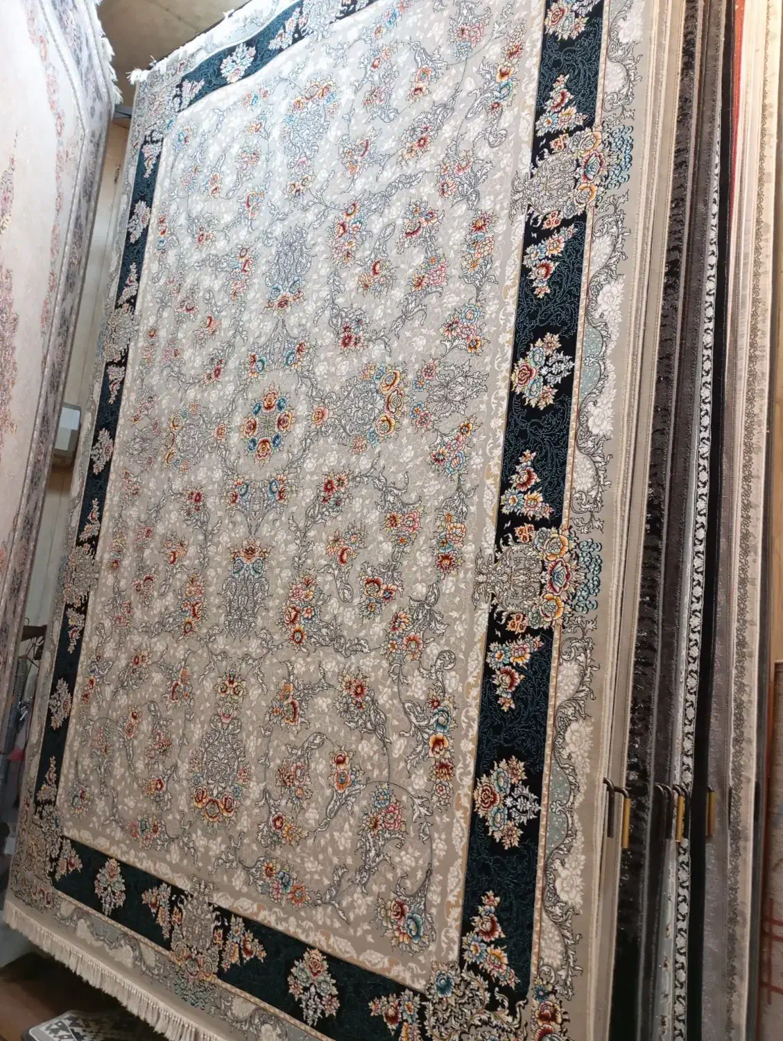 فرش 9متری|فرش|رشت, خواهر امام|دیوار