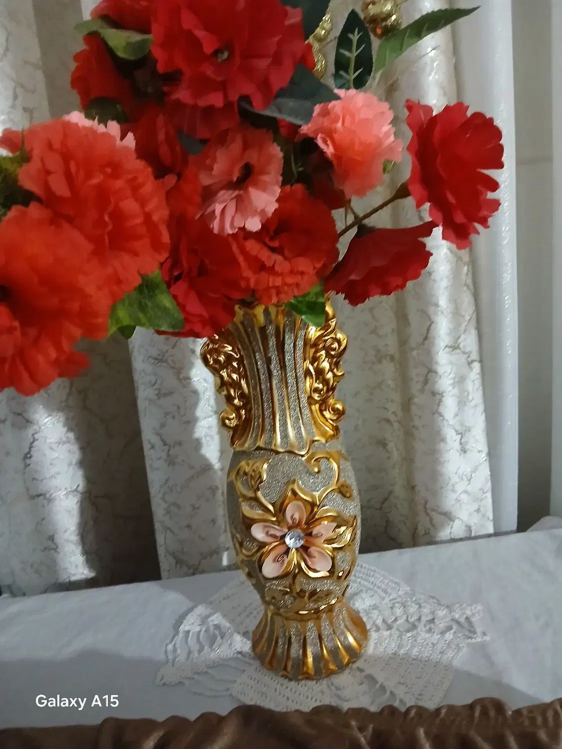 گلدان طلای سالم|گل مصنوعی|گلستان (تهران), |دیوار