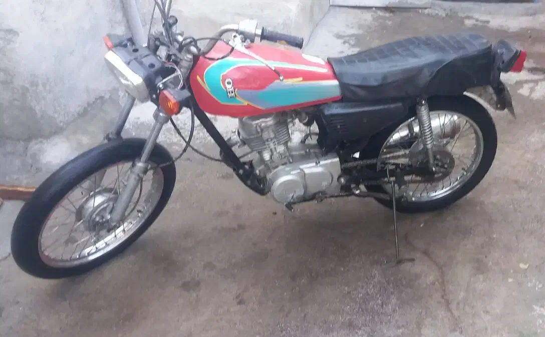 موتور مزایده 125مدل 88شاسی سالم قیمت 1200000|موتورسیکلت|گهواره, |دیوار