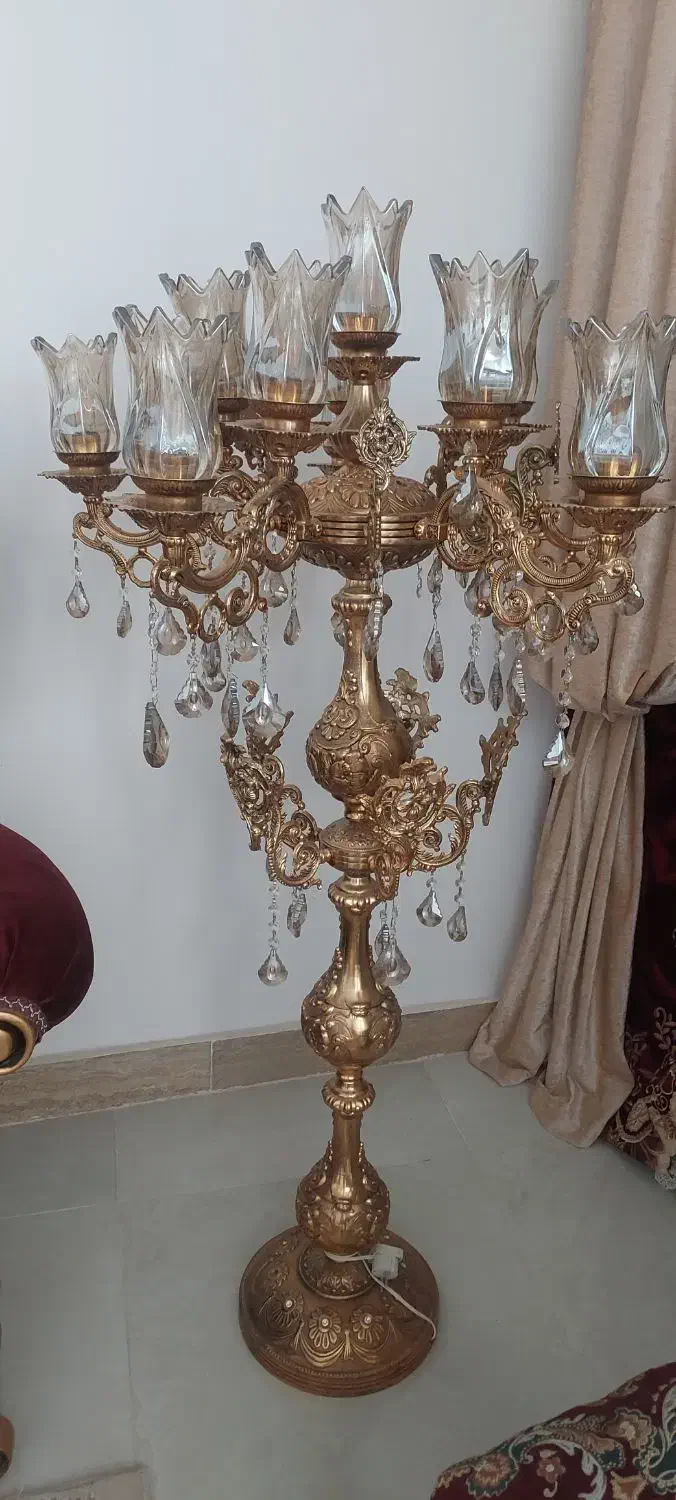 لوستر وکنار سالنی|لوستر و چراغ آویز|تربت‌حیدریه, اندیشه|دیوار