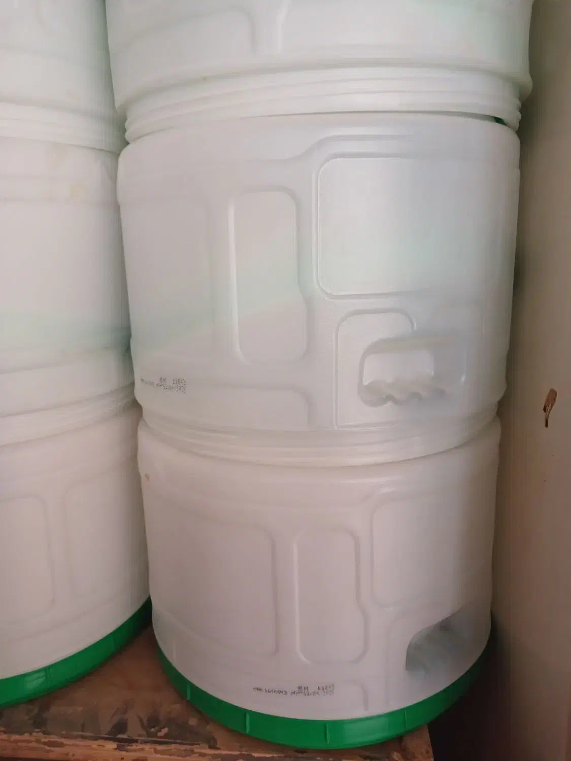 دبه و سطل دسته دار ۷ و ۹ کیلوی|ظروف نگهدارنده، پلاستیکی، یک‌بارمصرف|برخوار, |دیوار