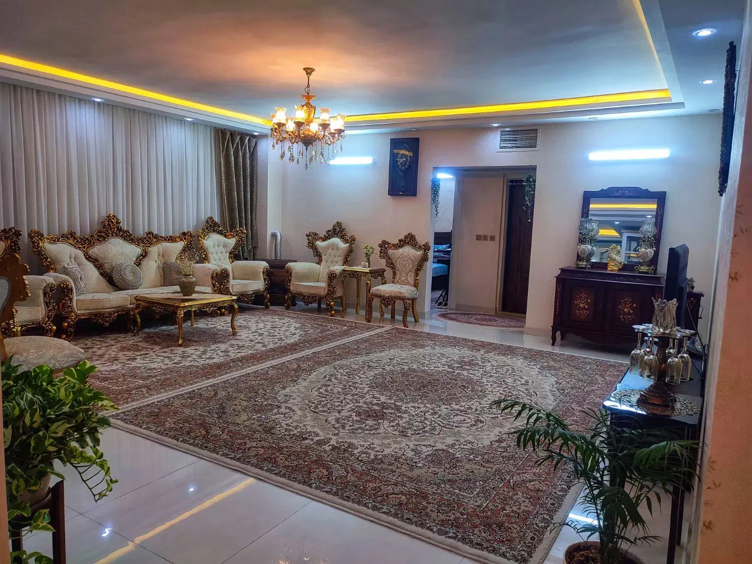 ۹۵متـر** ۴واحدی پیلوت خالی **آزادشهـر|فروش آپارتمان|مشهد, آزادشهر|دیوار