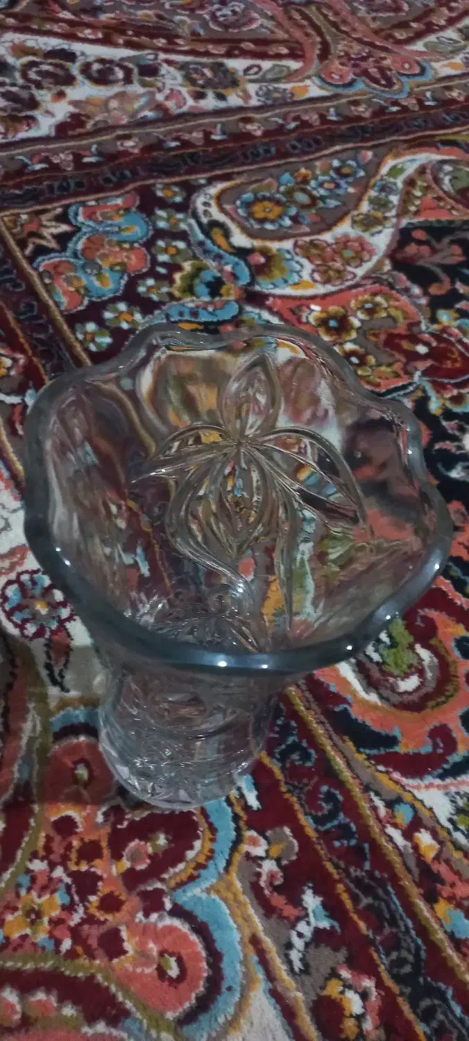 گلدان شیشه ای|گل و گیاه طبیعی|رباط‌کریم, نصیرشهر|دیوار