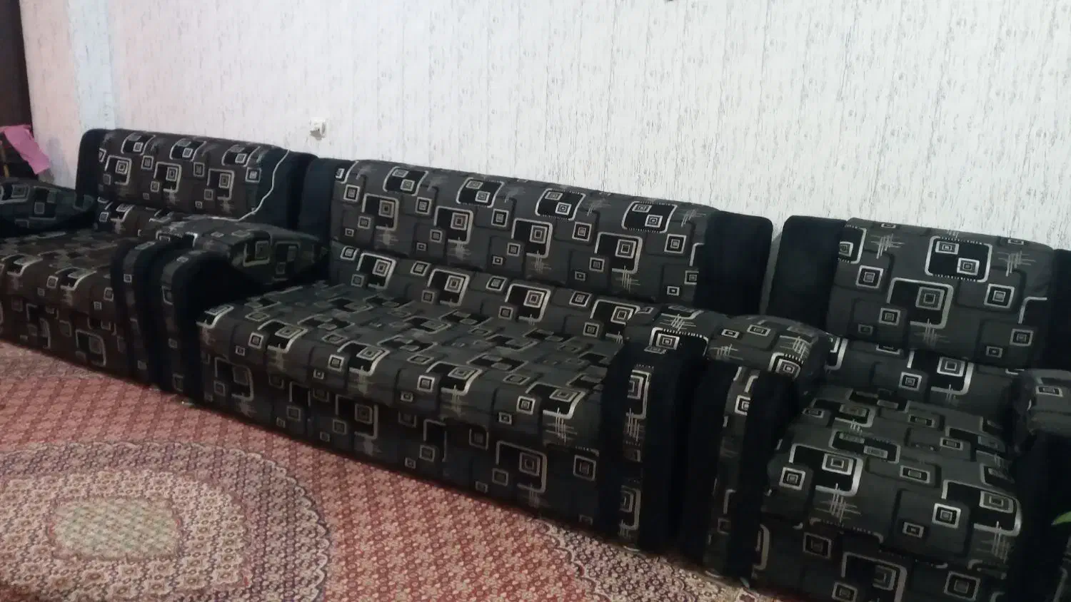 فروش مبل کلاسیک سالم سالم|مبلمان خانگی و میز عسلی|قائم‌شهر, |دیوار