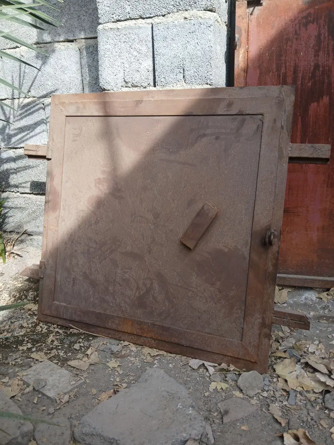 درب کله کبوتر|مصالح و تجهیزات ساختمان|کهنوج, |دیوار