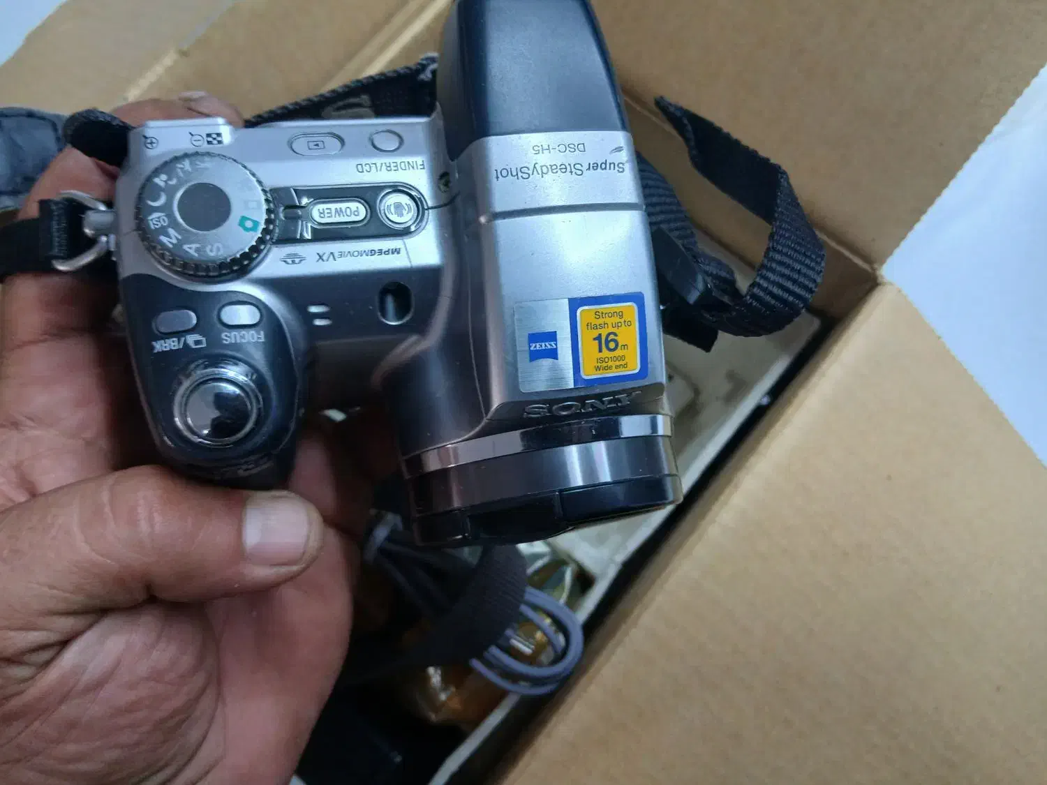 فروش دوربین هم فیلمبرداری هم عکاسی مموری خور|دوربین عکاسی و فیلم‌برداری|اصفهان, همدانیان|دیوار