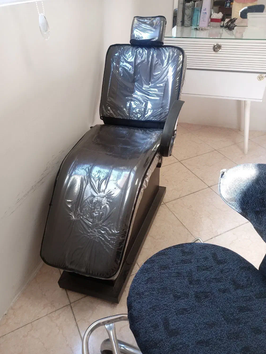 صندلی نونو|صندلی و نیمکت|شیراز, قدوسی شرقی|دیوار