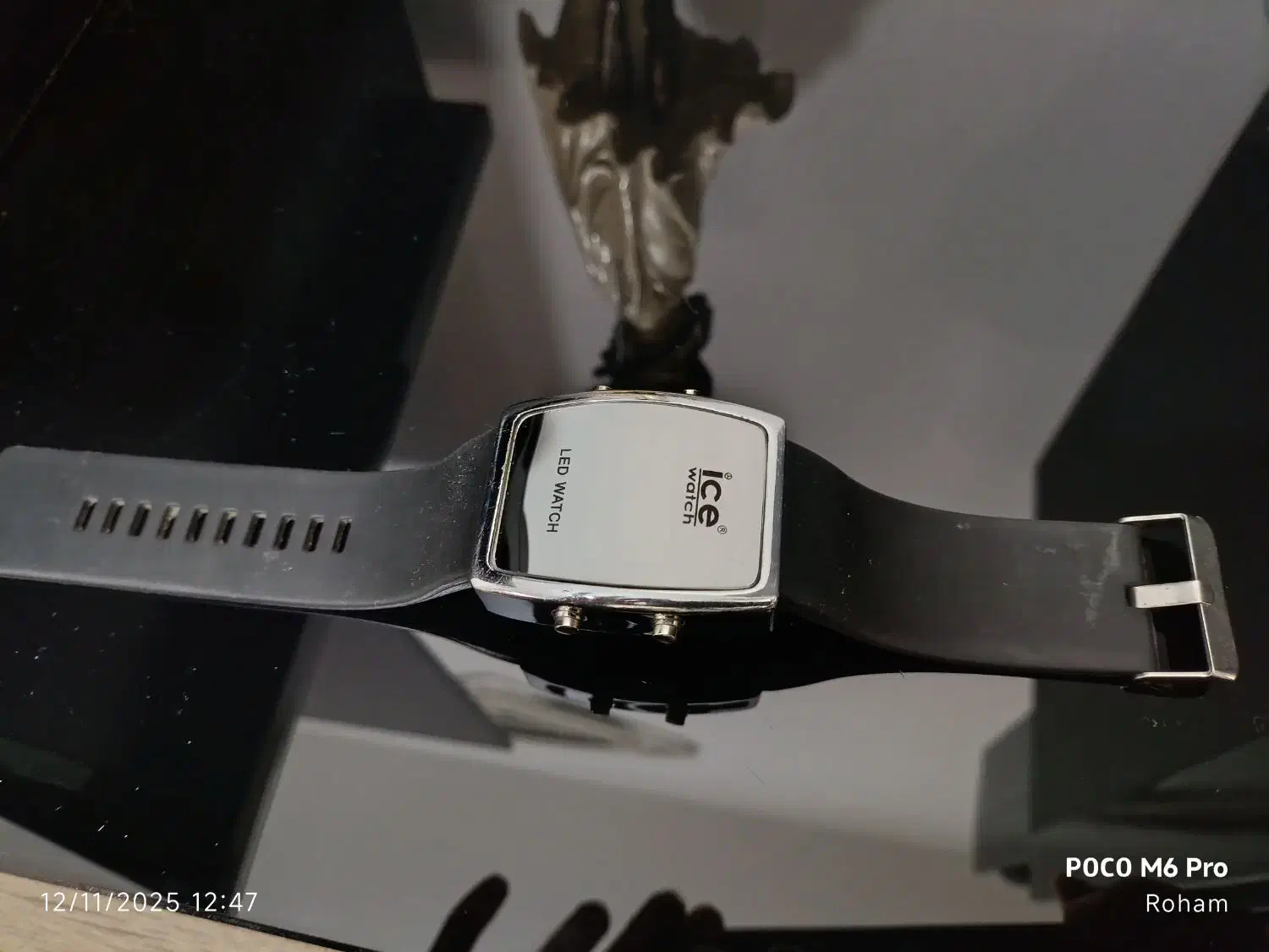 ساعت مچی|ساعت|دورود, |دیوار