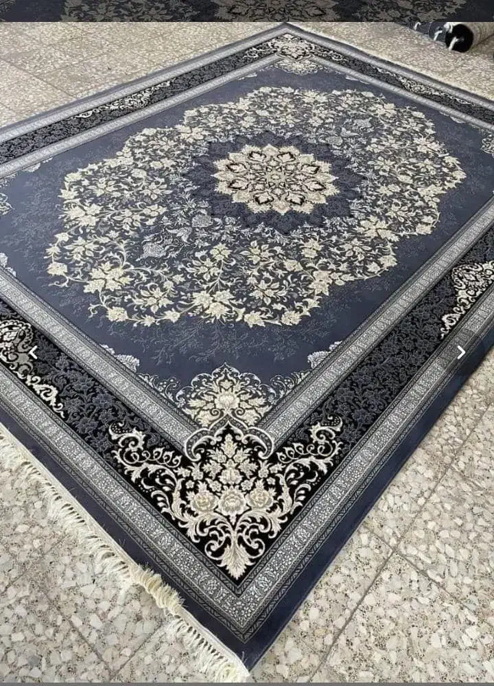 انبارفرش امین.تعویض فرش کهنه بافرش نو...|فرش|فسا, |دیوار